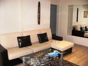 Vip - Lyuben Karavelov Street Otel