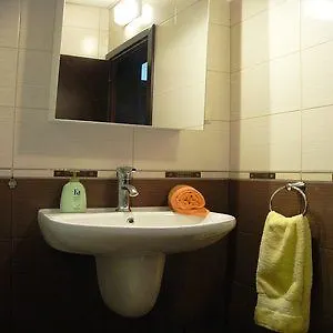 Otel Vip - Lyuben Karavelov Street 4*