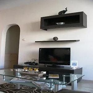 Otel Vip - Lyuben Karavelov Street Sofya